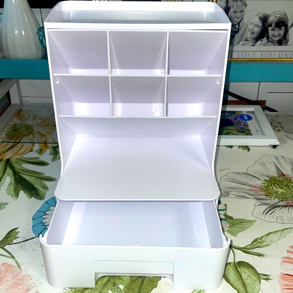 NWT Desk Organizer - Picture 2 of 2